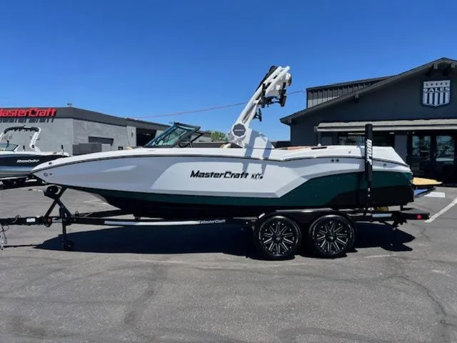 The Image of MasterCraft NXT22 2026 - 1
