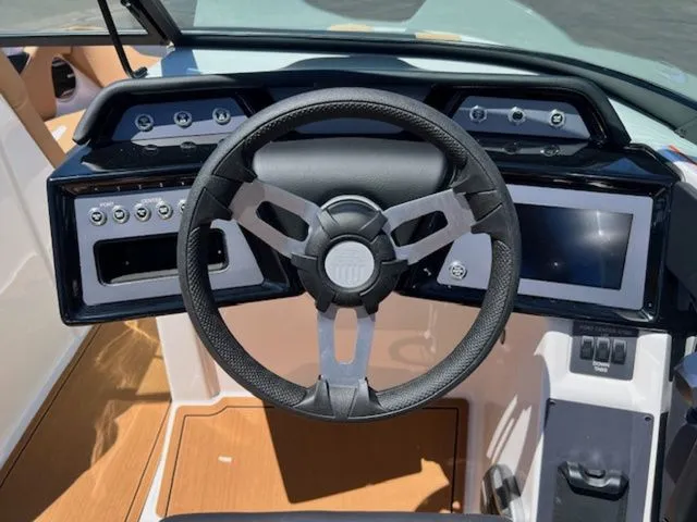 Slide: The Image of MasterCraft NXT22 2026 - 13