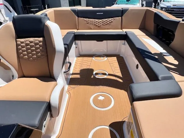 Slide: The Image of MasterCraft NXT22 2026 - 19