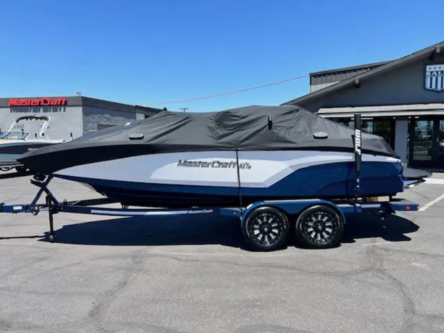 Slide: The Image of MasterCraft NXT22 2026 - 20