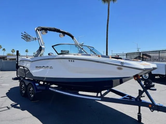 Slide: The Image of MasterCraft NXT22 2026 - 4