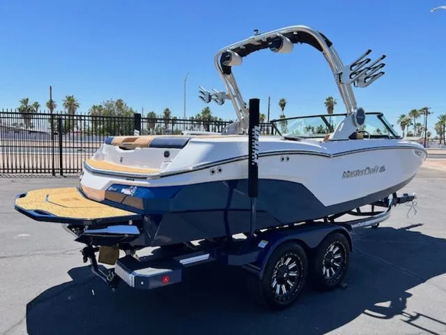 Slide: The Image of MasterCraft NXT22 2026 - 6