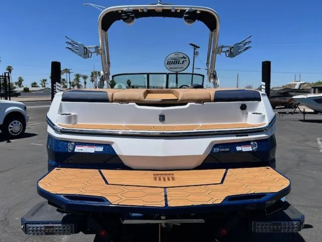 Slide: The Image of MasterCraft NXT22 2026 - 7