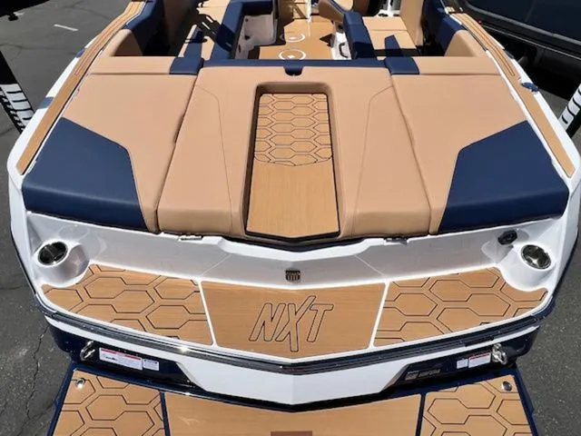 Slide: The Image of MasterCraft NXT22 2026 - 9