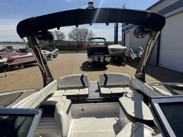 Slide: The Image of Regal 2300 Bowrider 2017 - 12