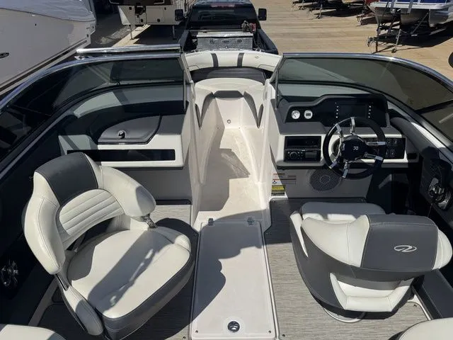 Slide: The Image of Regal 2300 Bowrider 2017 - 15