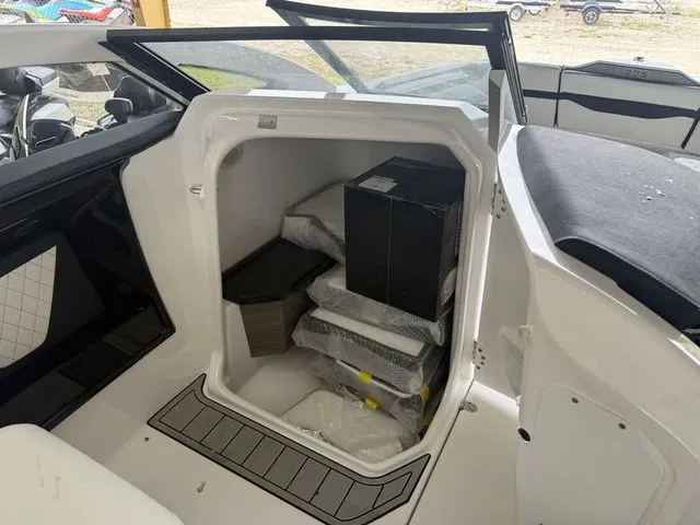 Slide: The Image of Yamaha 275SD 2026 - 23