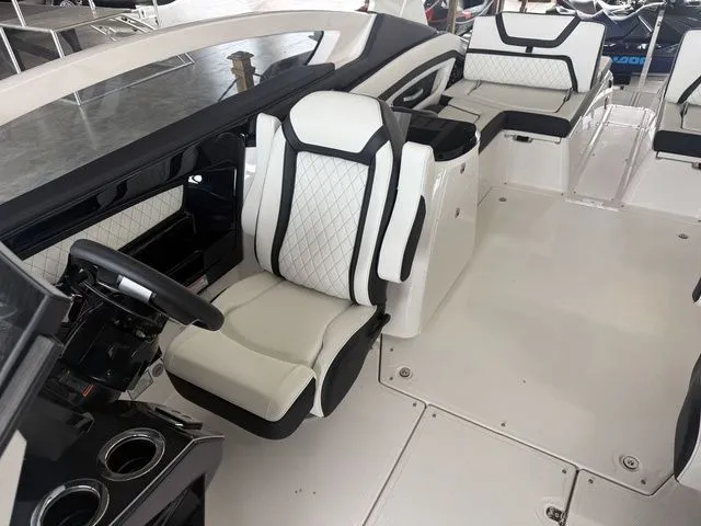 Slide: The Image of Yamaha 275SD 2026 - 28