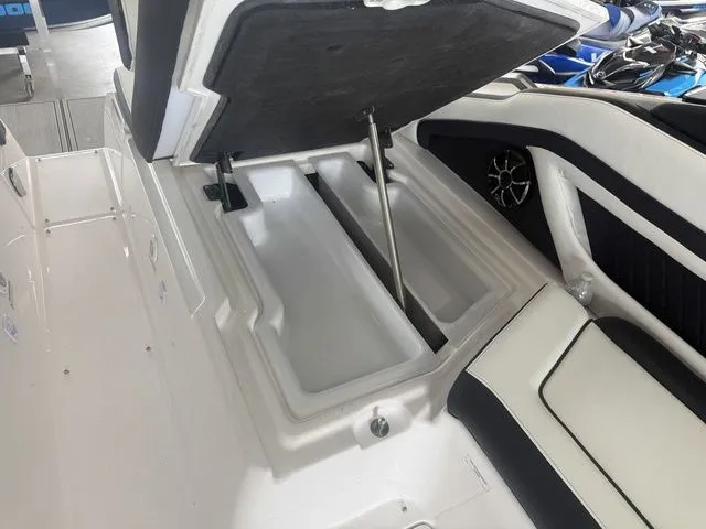 Slide: The Image of Yamaha 275SD 2026 - 36