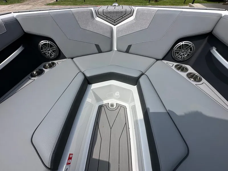Slide: The Image of Interior of the 2026 Nautique Super Air Nautique GS22 boat. - 19