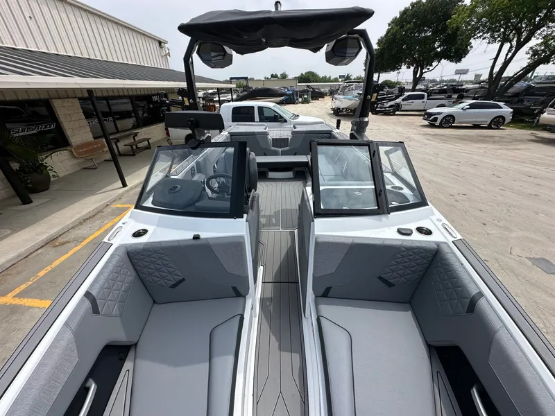 Slide: The Image of 2026 Nautique Super Air Nautique GS22 boat interior view. - 24