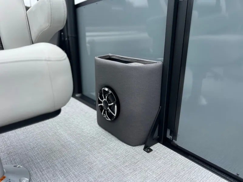 Slide: The Image of Speaker in Harris Sunliner 250 boat, model 2026. - 33