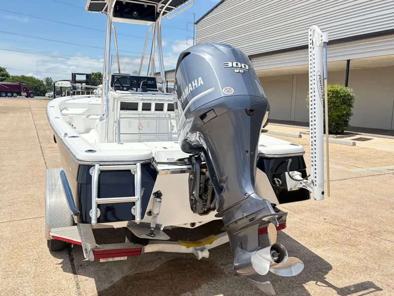 Slide: The Image of 2011 BlackJack 224 boat with Yamaha 300 HP outboard motor. - 6