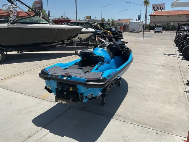 Slide: The Image of Sea-Doo RXT-X 2026 - 3