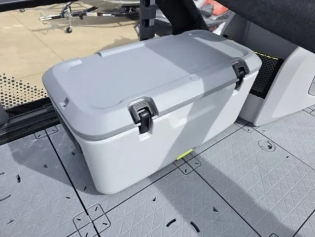 Slide: The Image of Sea-Doo Switch Fish 21 2026 - 11