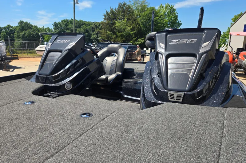 Slide: The Image of 2023 Nitro Z20 Pro boat engines on display, featuring sleek design and advanced technology. - 16