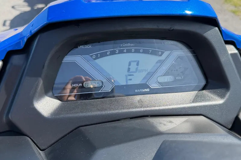 Slide: The Image of Dashboard of a 2017 Yamaha WaveRunner VX Limited showing speed and hour meter. - 6