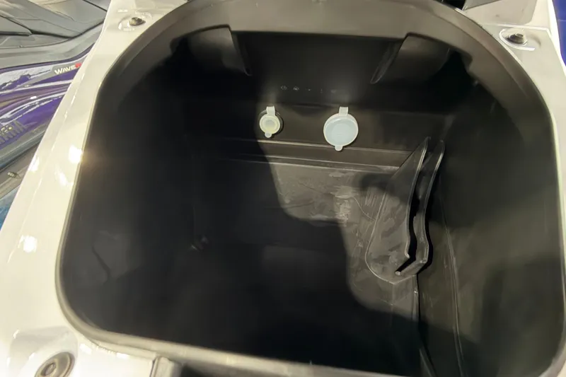 Slide: The Image of Interior of Yamaha WaveRunner VX Deluxe 2026 storage compartment. - 7