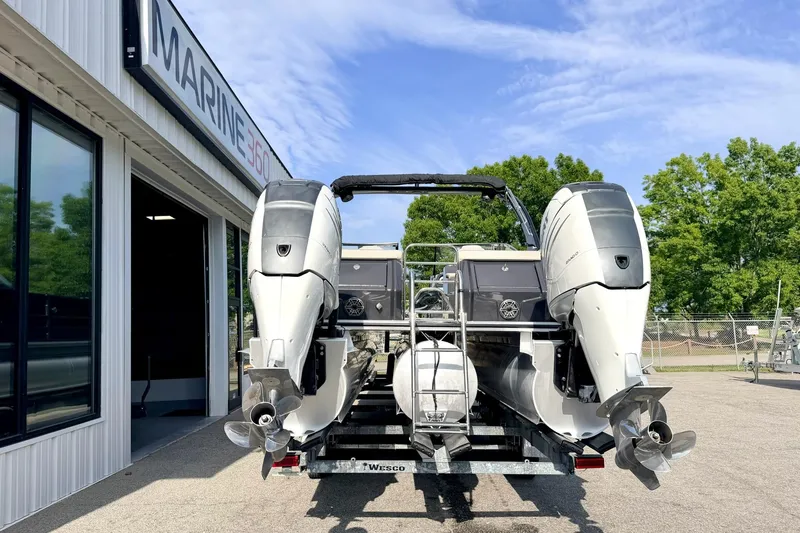 Slide: The Image of 2022 Crest Continental 270 NX-CS Twin boat at Marine360 dealership. - 3