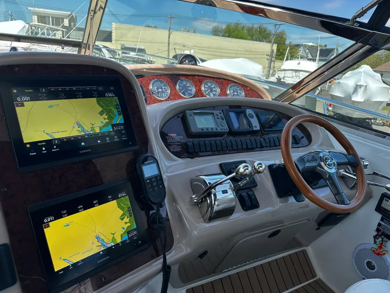 Slide: The Image of Sea Ray 380 Sundancer 2003 - 24