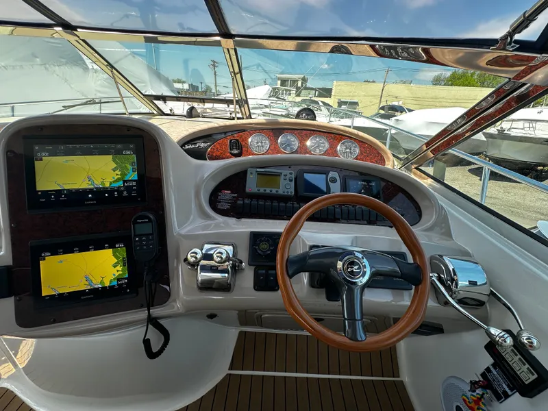 Slide: The Image of Sea Ray 380 Sundancer 2003 - 25