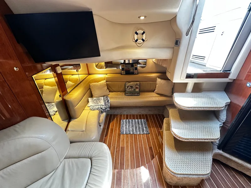 Slide: The Image of Sea Ray 380 Sundancer 2003 - 46