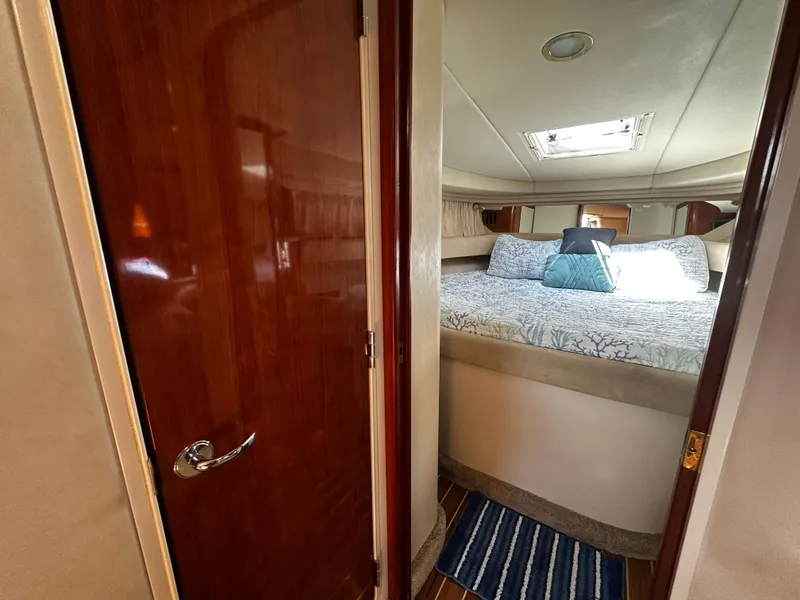Slide: The Image of Sea Ray 380 Sundancer 2003 - 49