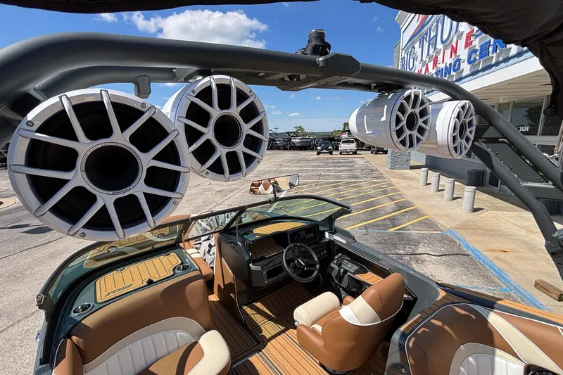 Slide: The Image of 2026 MB B52 23 Alpha boat with premium audio system and luxurious interior design. - 27