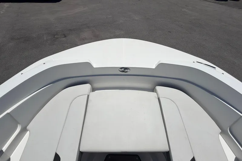 Slide: The Image of Bow seating area of 2022 Hurricane SunDeck Sport 185 OB boat. - 35