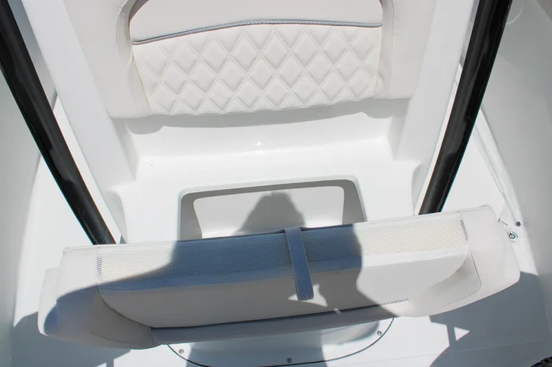 Slide: The Image of White seating area on a 2026 Sea Hunt Ultra 219 boat. - 22