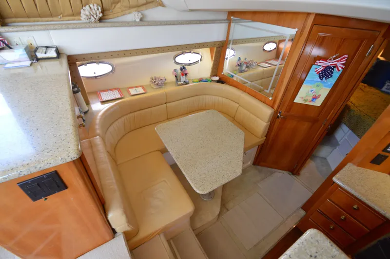 Slide: The Image of Carver Yachts 406 Motor Yacht 2001 - 19