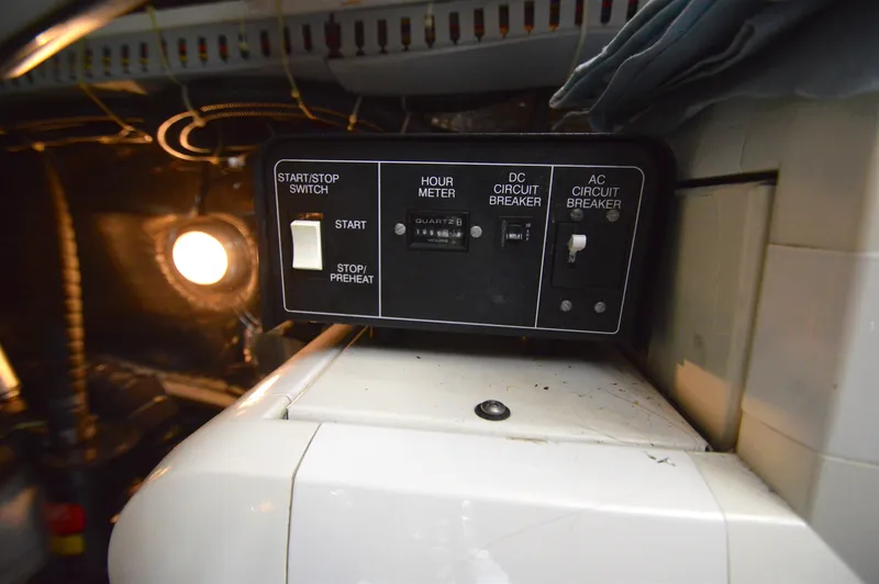 Slide: The Image of Carver Yachts 406 Motor Yacht 2001 - 49