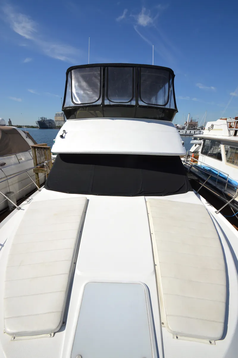 Slide: The Image of Carver Yachts 406 Motor Yacht 2001 - 68