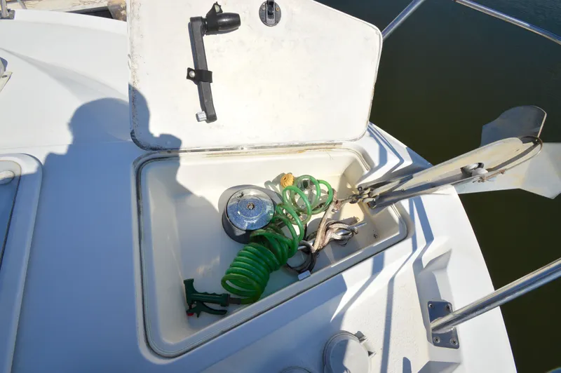 Slide: The Image of Carver Yachts 406 Motor Yacht 2001 - 70