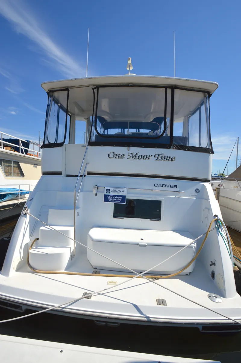 Slide: The Image of Carver Yachts 406 Motor Yacht 2001 - 8