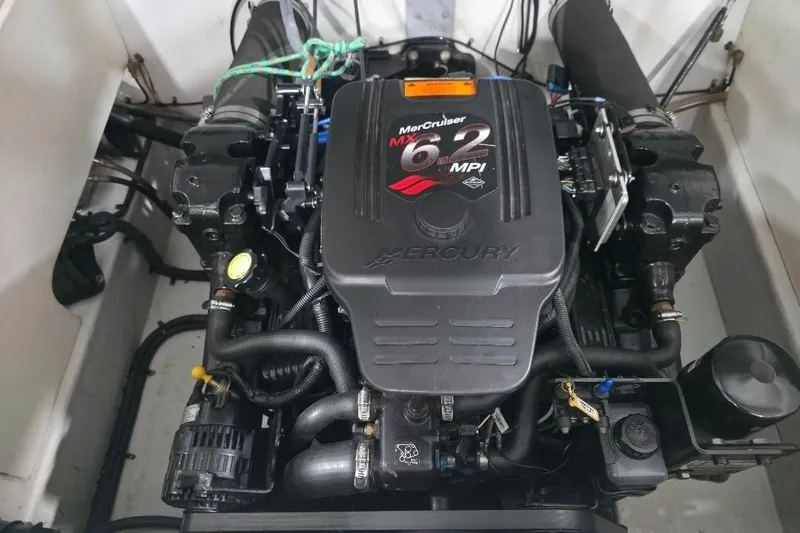 Slide: The Image of Mercury MerCruiser 6.2 MPI engine in 2005 Envision 2900 Combo boat. - 18