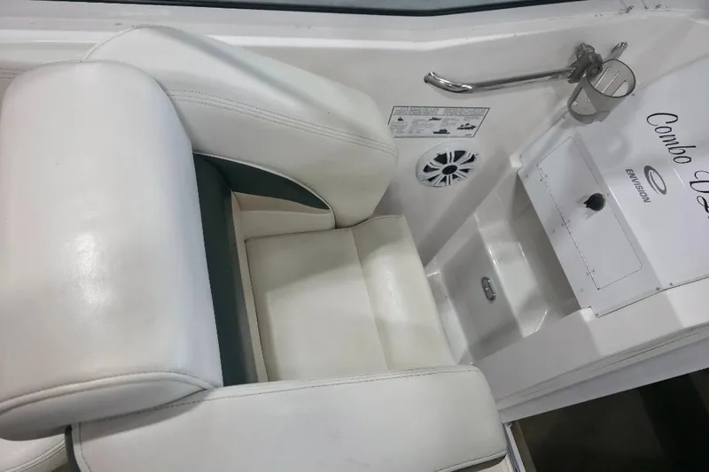 Slide: The Image of White leather seating in a 2005 Envision 2900 Combo boat interior. - 8