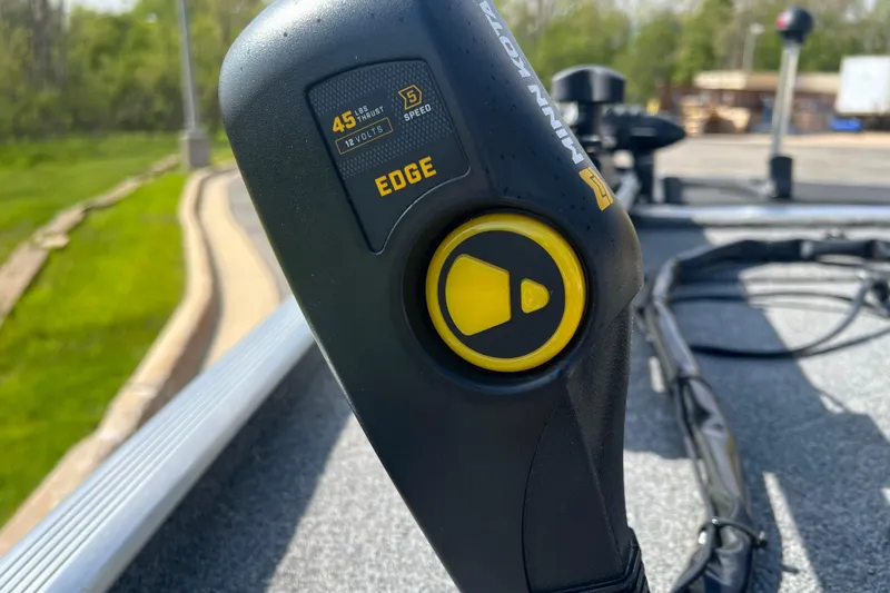 Slide: The Image of Minn Kota Edge trolling motor on 2019 Tracker Bass Tracker Classic XL boat. - 11