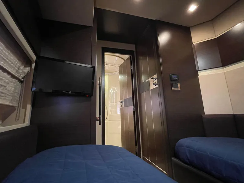 Slide: The Image of Azimut 70 2014 - 74