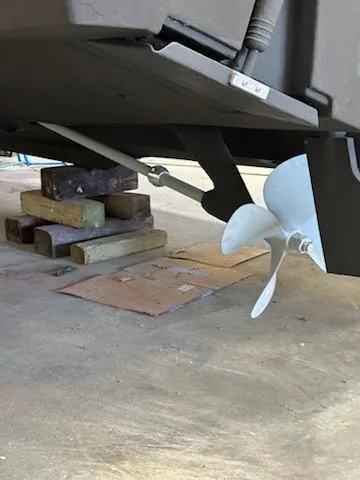 Slide: The Image of Propeller of 2000 Pursuit 3400 Express boat on dry dock. - 31