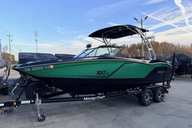 The Image of MasterCraft NXT22 2016 - undefined