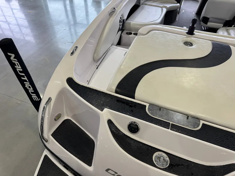 Slide: The Image of Nautique Air Nautique 226 2006 - 12
