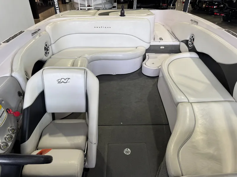 Slide: The Image of Nautique Air Nautique 226 2006 - 22