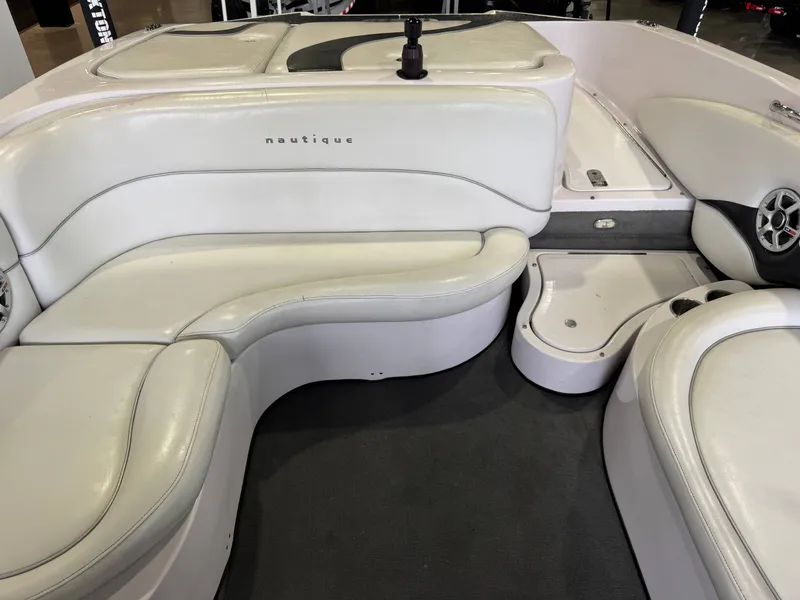 Slide: The Image of Nautique Air Nautique 226 2006 - 26