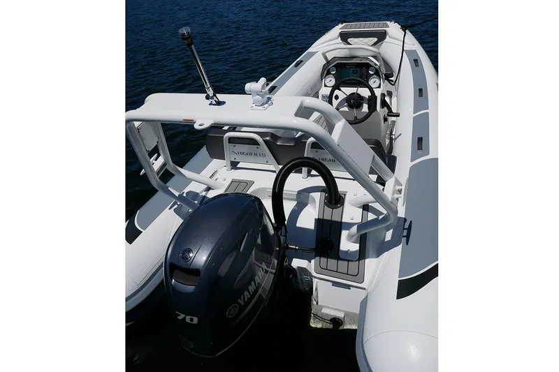 Slide: The Image of Manufacturer Provided Image: 2021 Highfield Sport 460 boat with Yamaha 70 engine on water. - 9