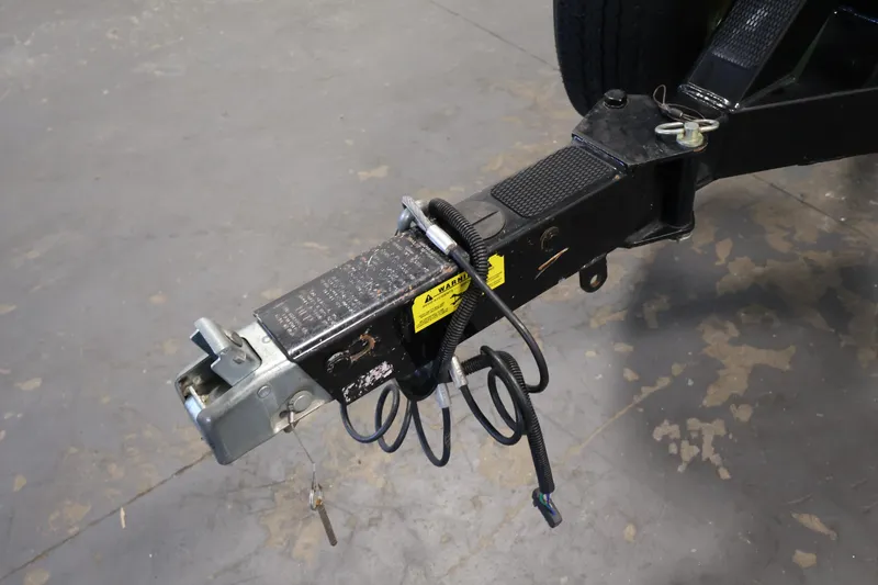 Slide: The Image of Trailer hitch of a 2011 Moomba Mobius LSV on a concrete floor. - 45