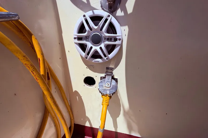 Slide: The Image of Speaker and power connection on 1985 Lancer Yachts 40 Motorsailer. - 18