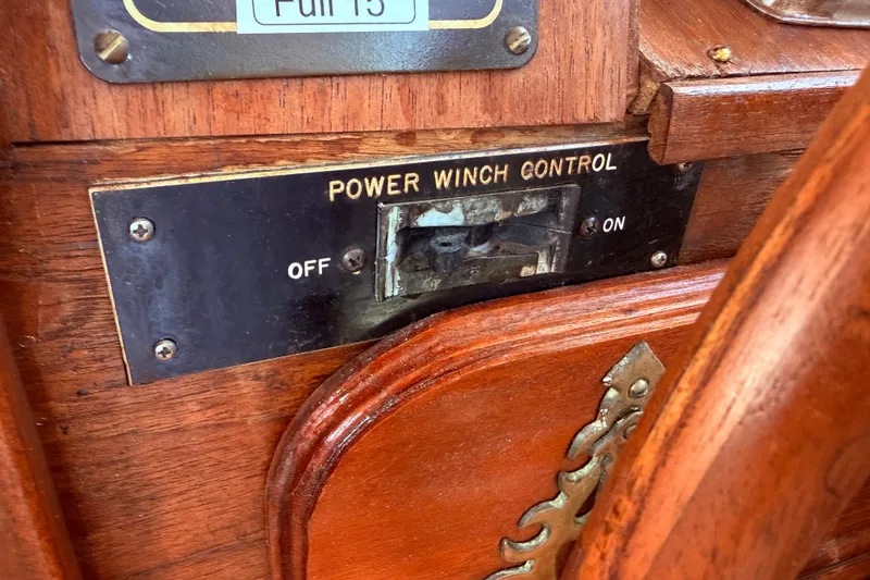 Slide: The Image of Power winch control panel on 1985 Lancer Yachts 40 Motorsailer, featuring on/off switch. - 43