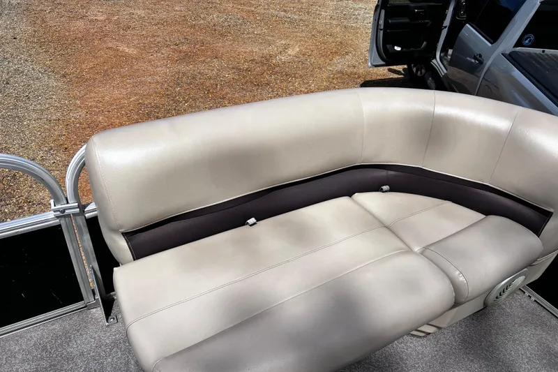 Slide: The Image of 2017 Sun Tracker Party Barge 22 DLX pontoon boat with beige seating. - 5