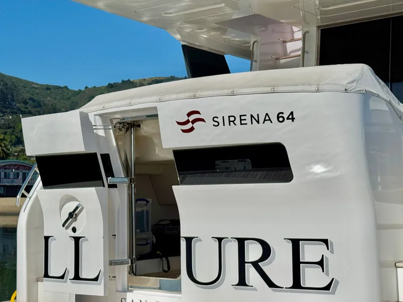 Slide: The Image of Sirena 64 2020 - 86